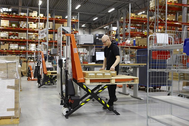 Saxlyftvagn BT HHL100