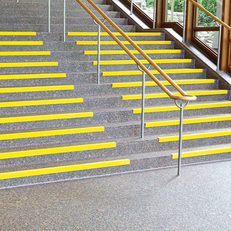 Trappkantslist med halkskydd