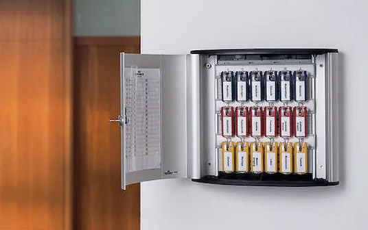 Nyckelskåp & Medicinskåp